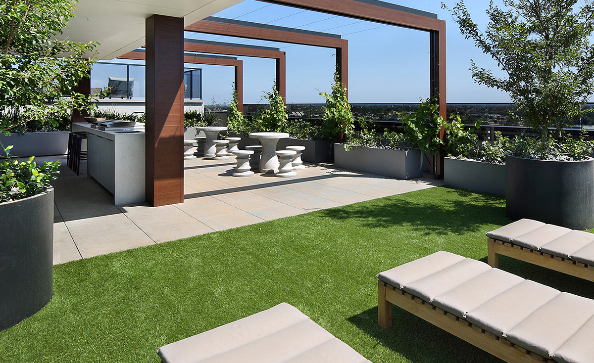 Abbotsford: Rooftop Outdoor Kitchen & Garden Terrace