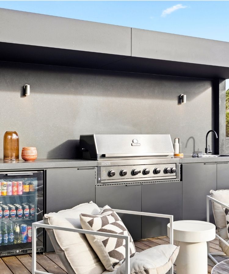 Outdoor BBQ Kitchens