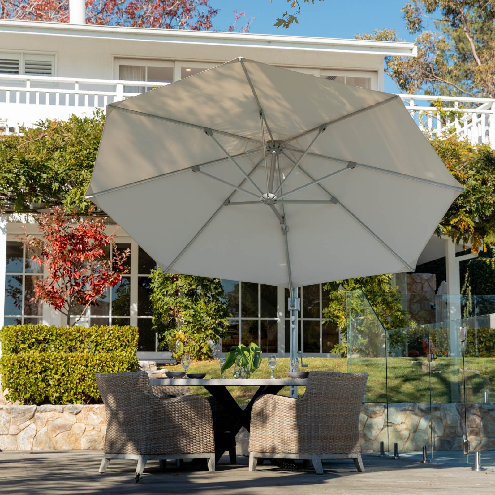 Instant Shade Aurora V2 Cantilever Umbrellas