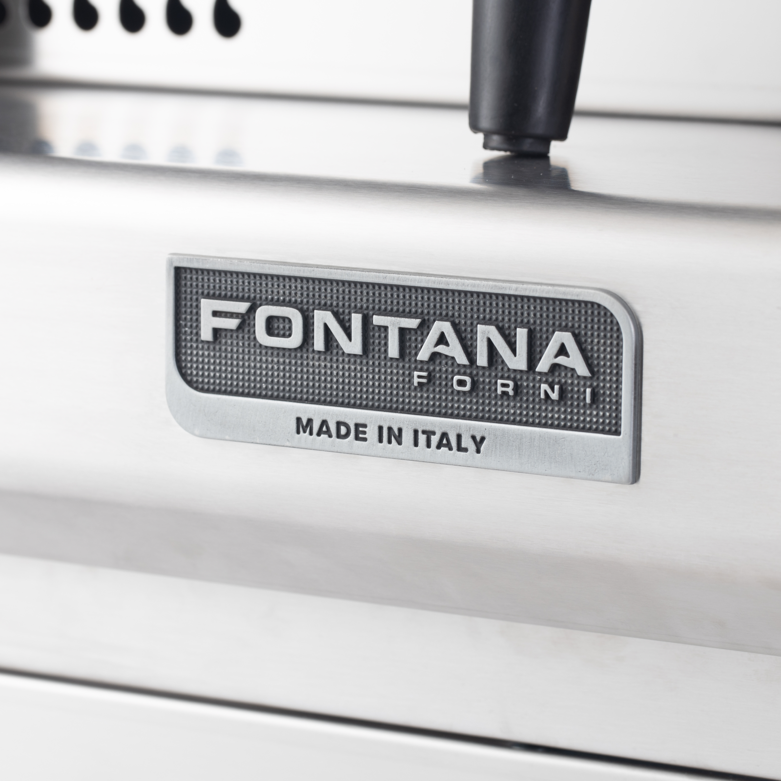 Fontana Mangiafuoco Hybrid (Gas & Wood) Pizza Oven