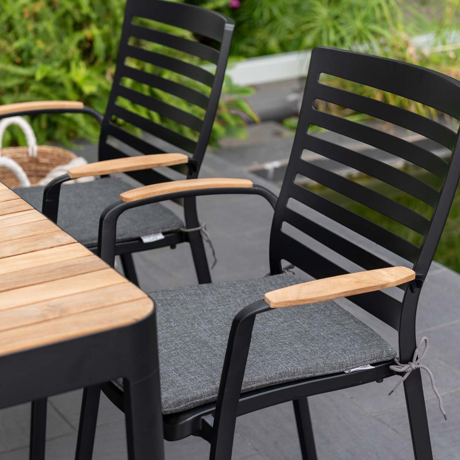 Excalibur Monico Outdoor 161cm Dining Setting with 4 Chairs