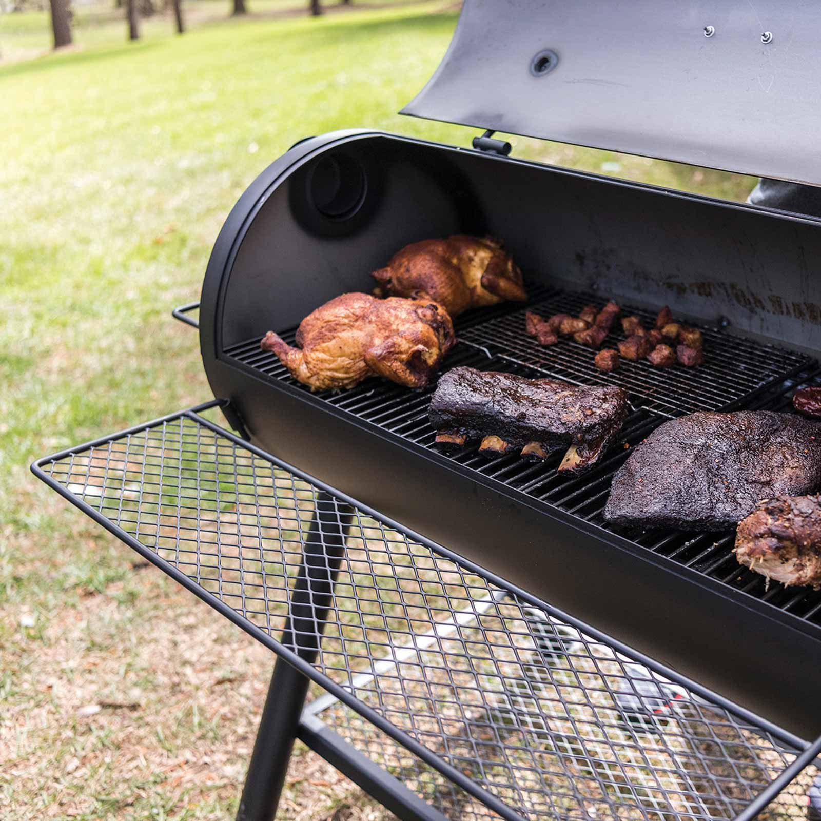 Oklahoma Joe's Highland Reverse Flow Offset Smoker
