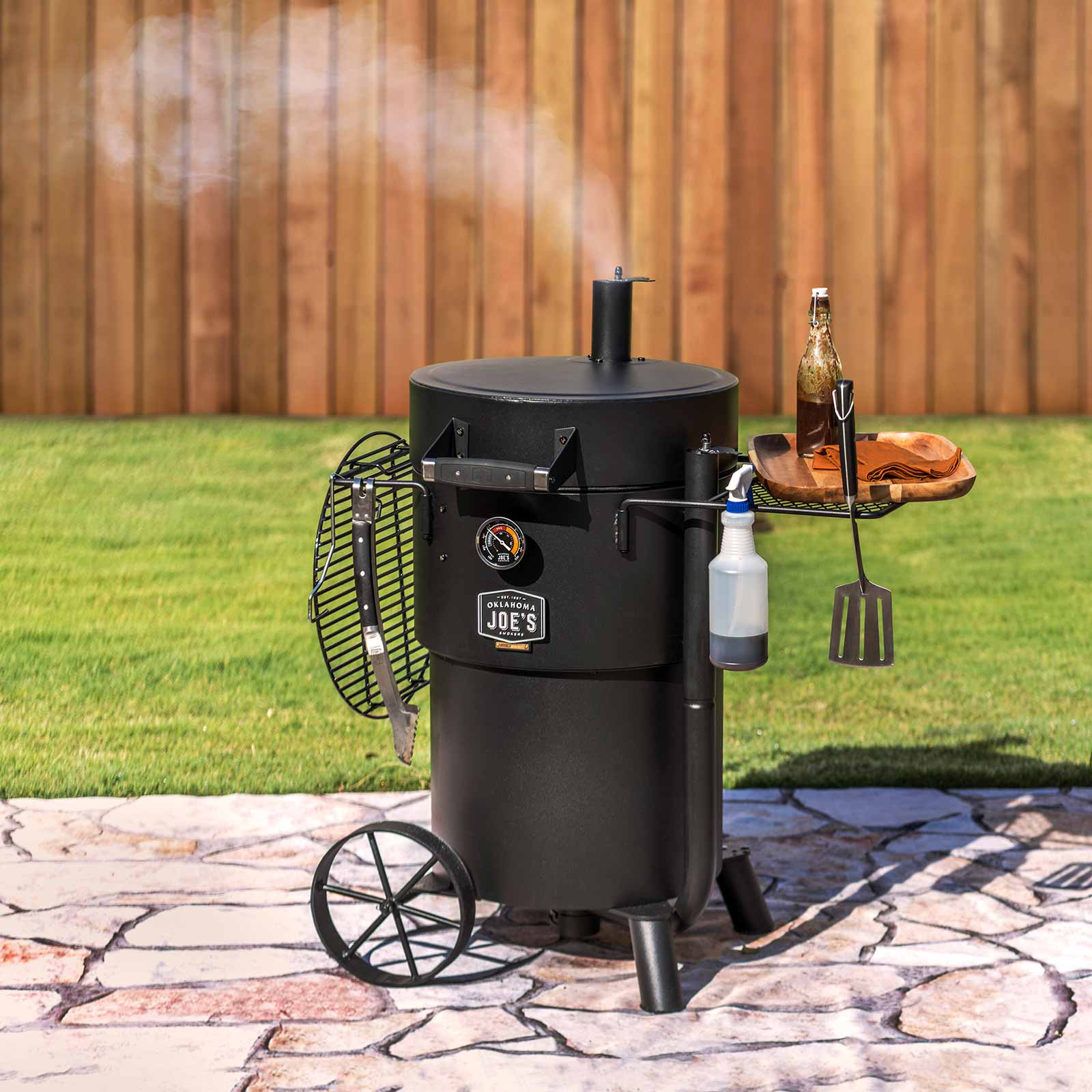 Oklahoma Joe's Bronco Drum Smoker