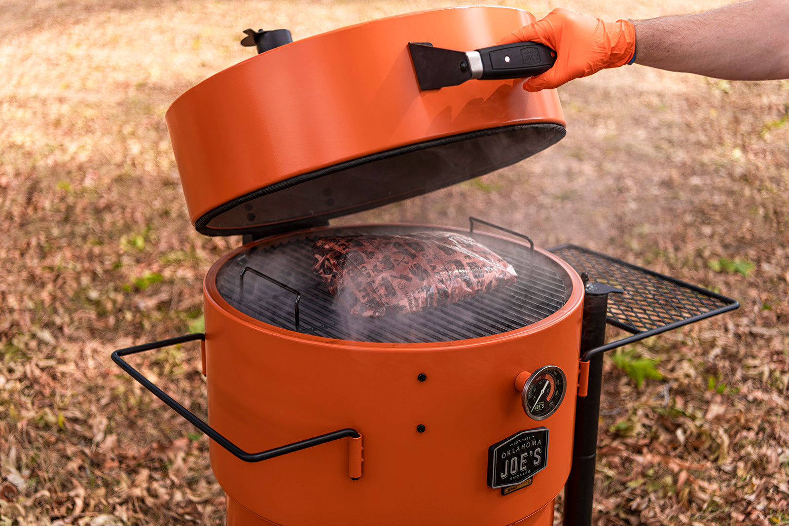 Oklahoma Joe's Bronco Pro Drum Smoker - Orange