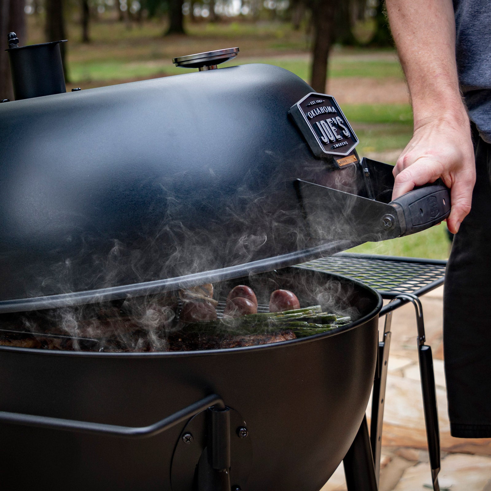 Oklahoma Joe's Blackjack Kettle Grill