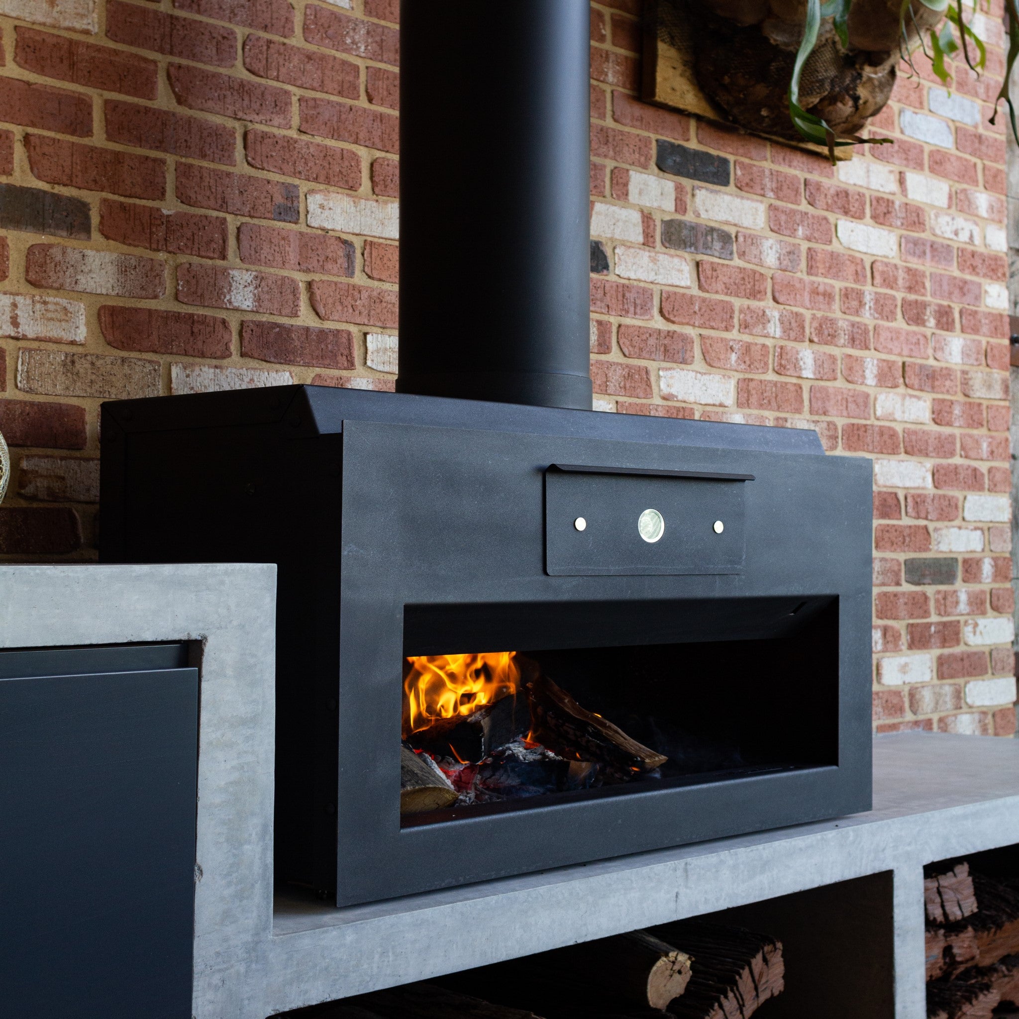 Billy Smoker Iconic Chef In-Built Open Fire Cooker