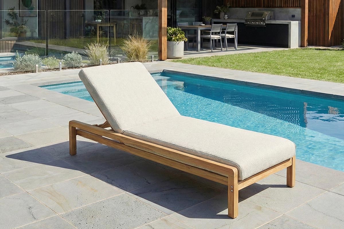 Day Beds & Sun Lounges