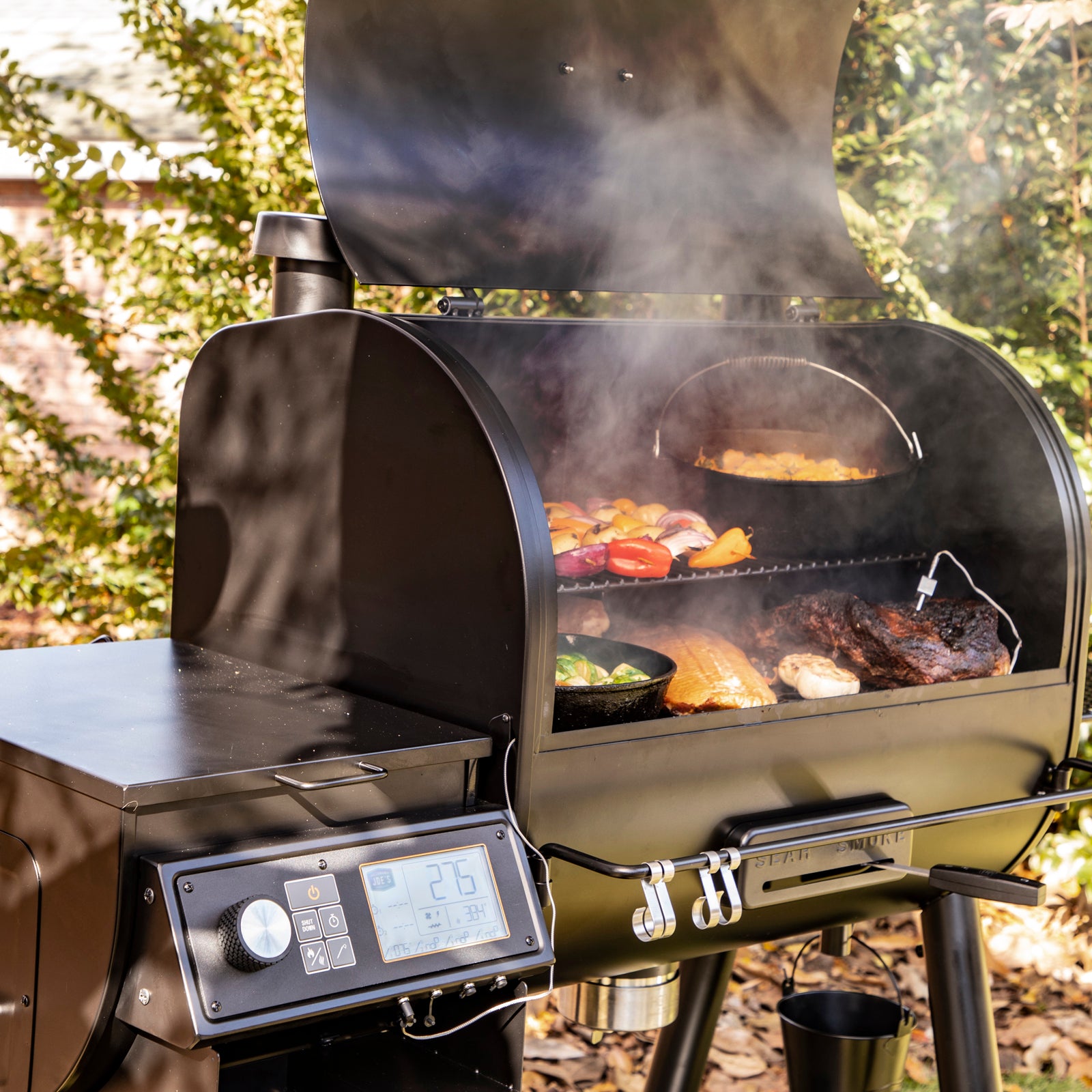 Oklahoma Joe's Rider DLX G2 1200 Pellet Grill