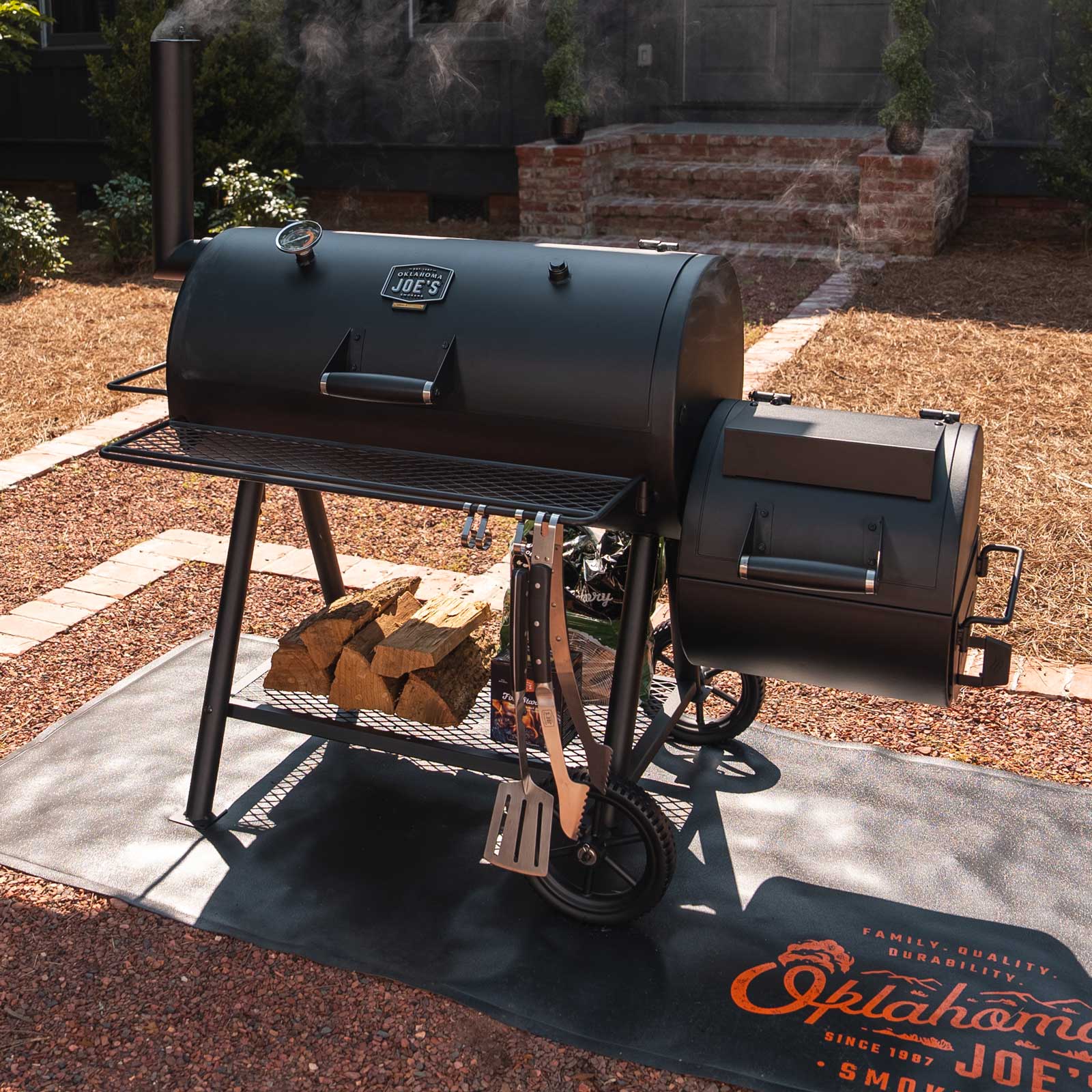 Oklahoma Joe's Highland Offset Smoker