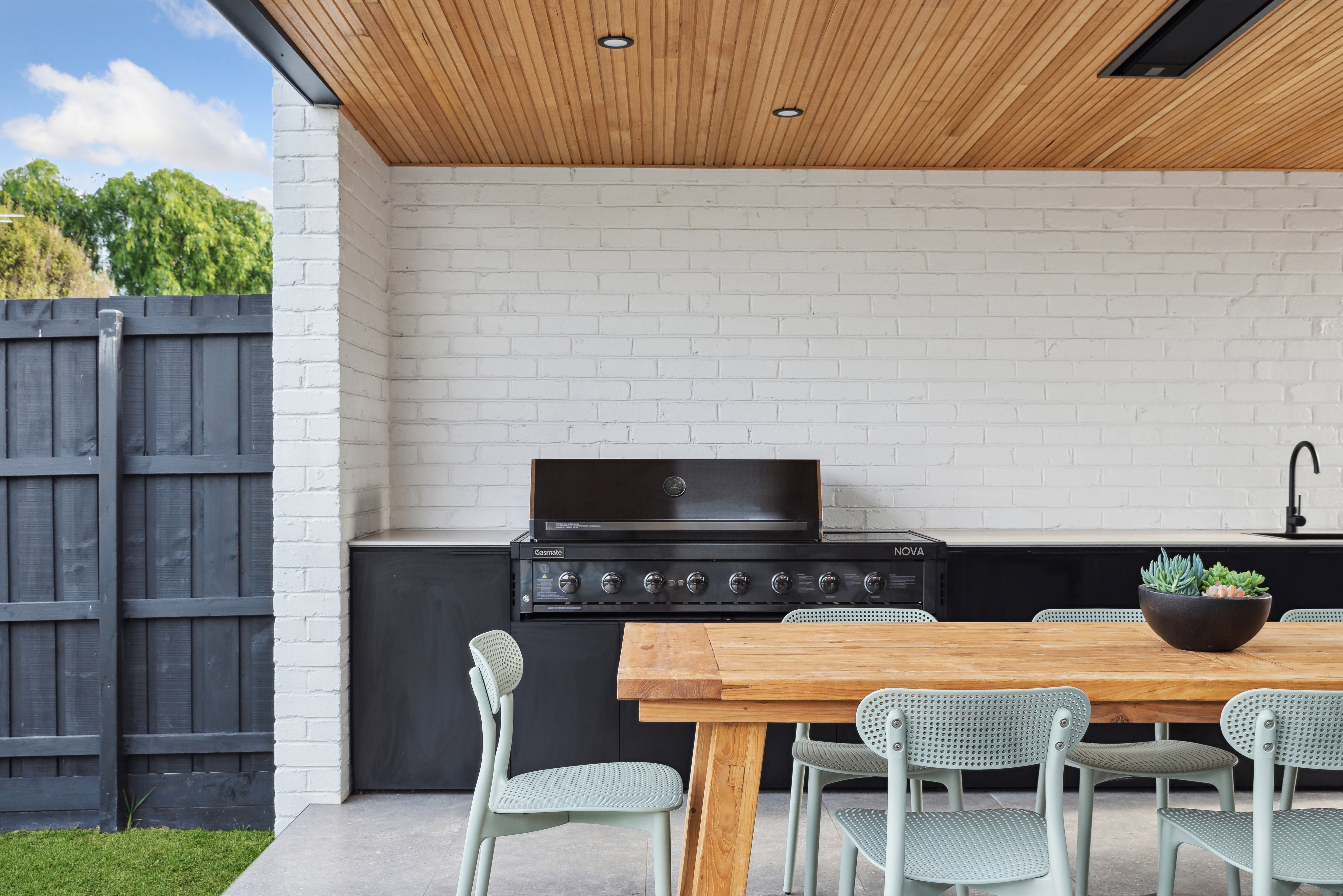 Gasmate Nova Graphite 6 Burner Built-In BBQ w/ Side Burner (MK2)