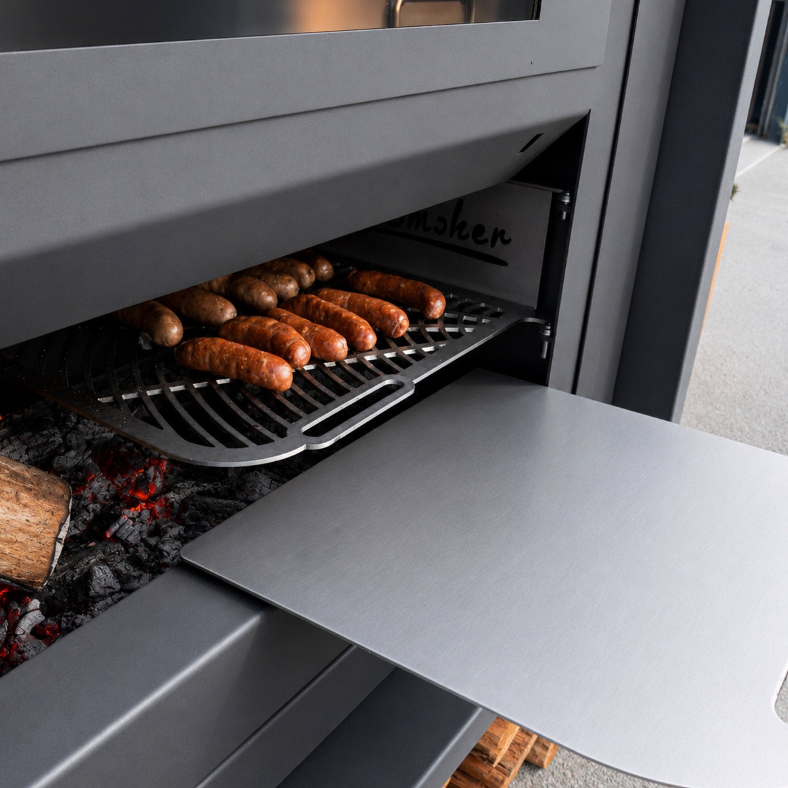 Billy Smoker Iconic Composer Open Fire Cooker
