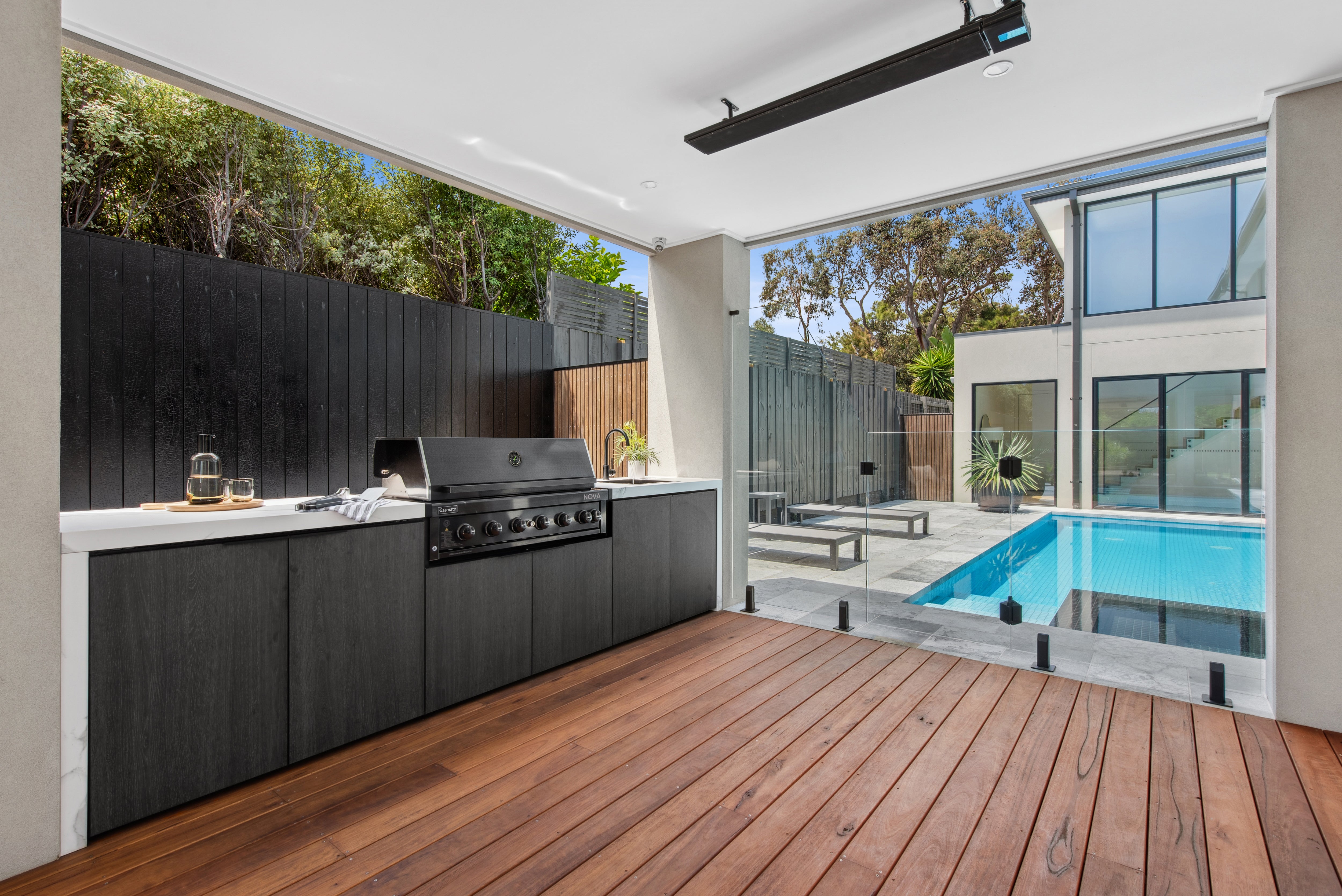 Gasmate Nova Graphite Classic 6 Burner BBQ (MK2)