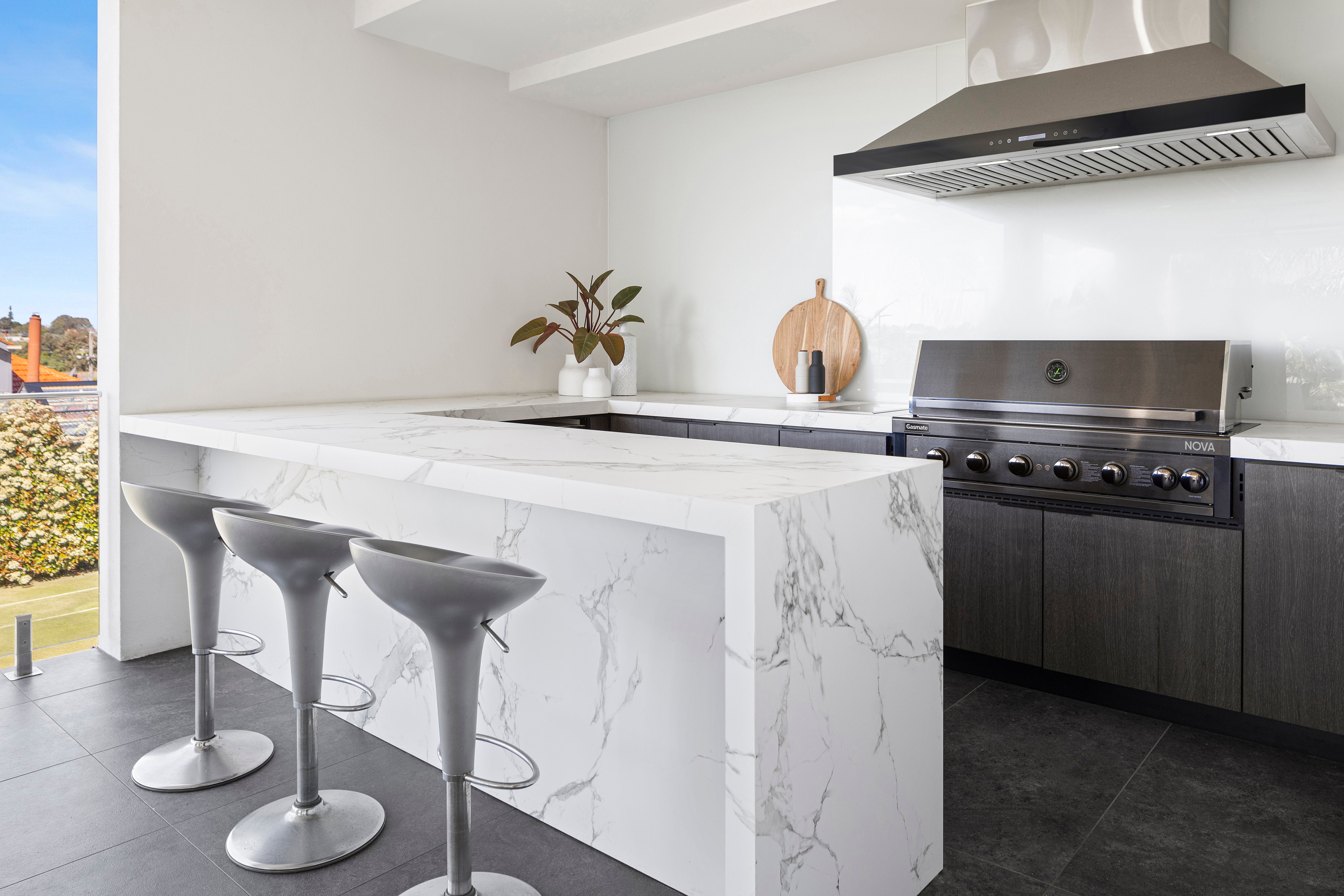 Gasmate Nova Graphite Classic 6 Burner BBQ (MK2)