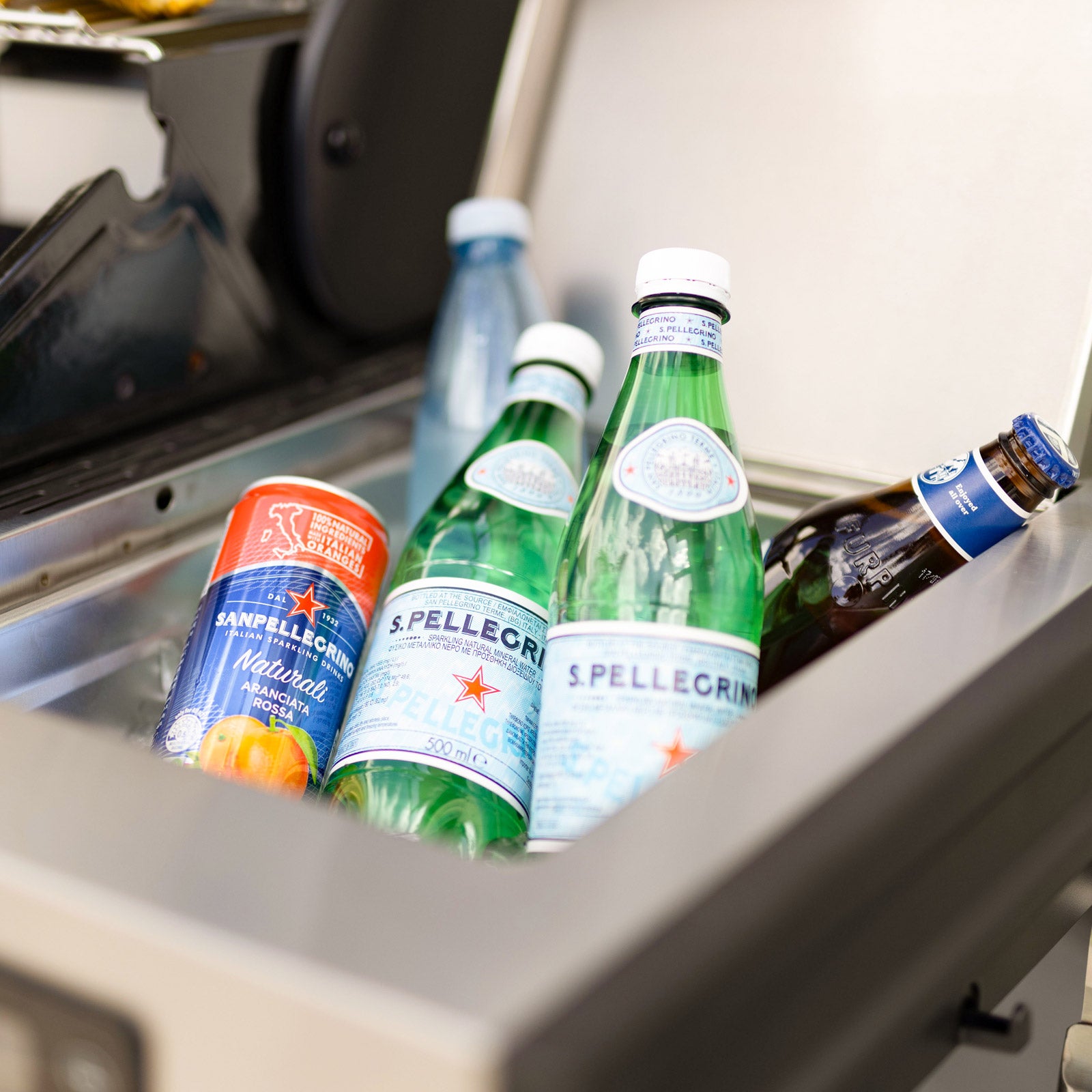 Gasmate Apollo 6-Burner BBQ