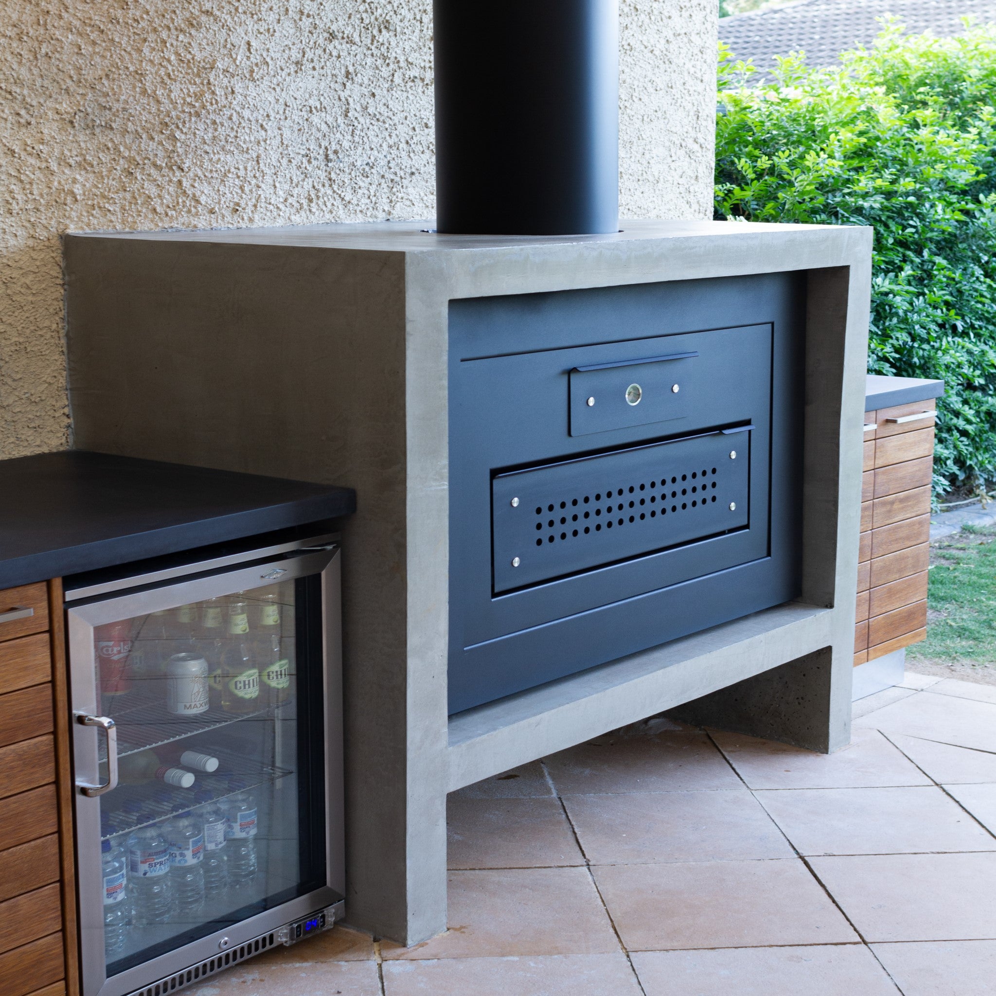 Billy Smoker Chef In-Built Open Fire Cooker