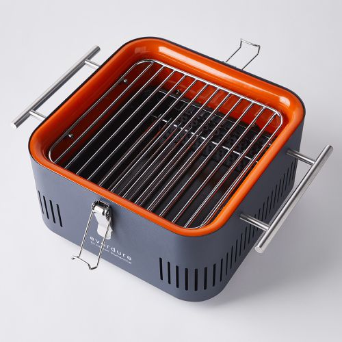 Everdure CUBE™ Portable Charcoal Barbeque