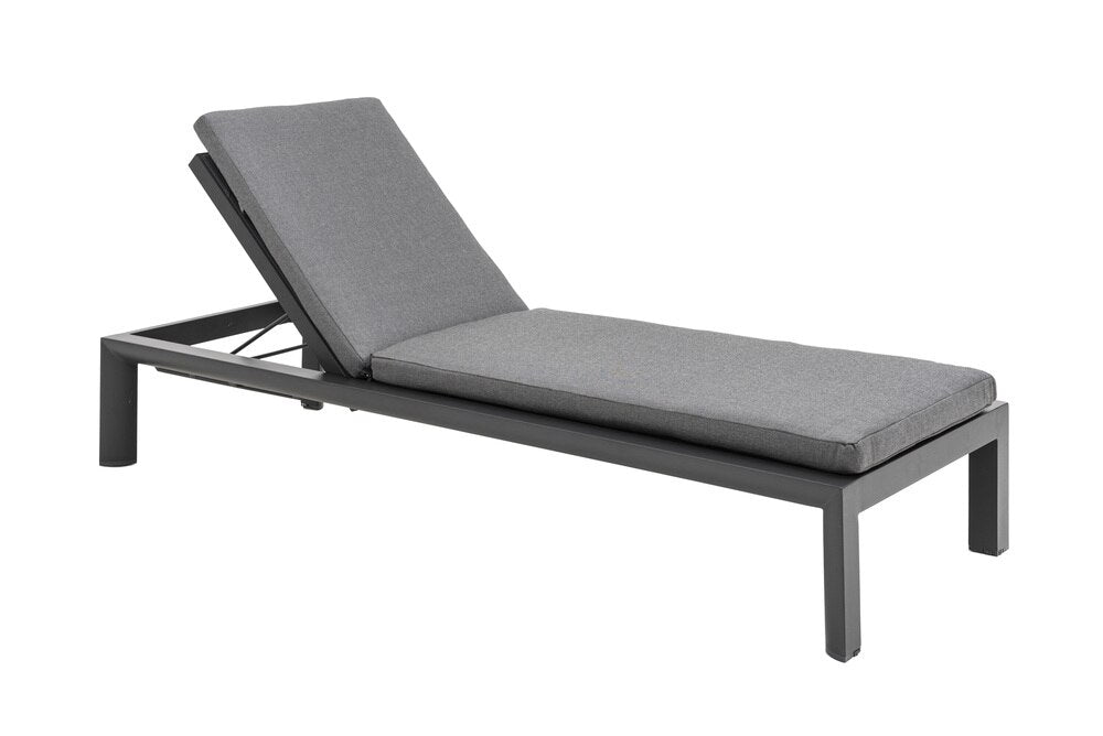 Evoke Sunlounge with Cushion and C'Side Table