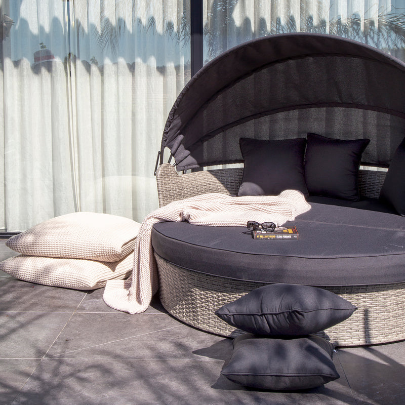Excalibur Swivel Bed & Canopy
