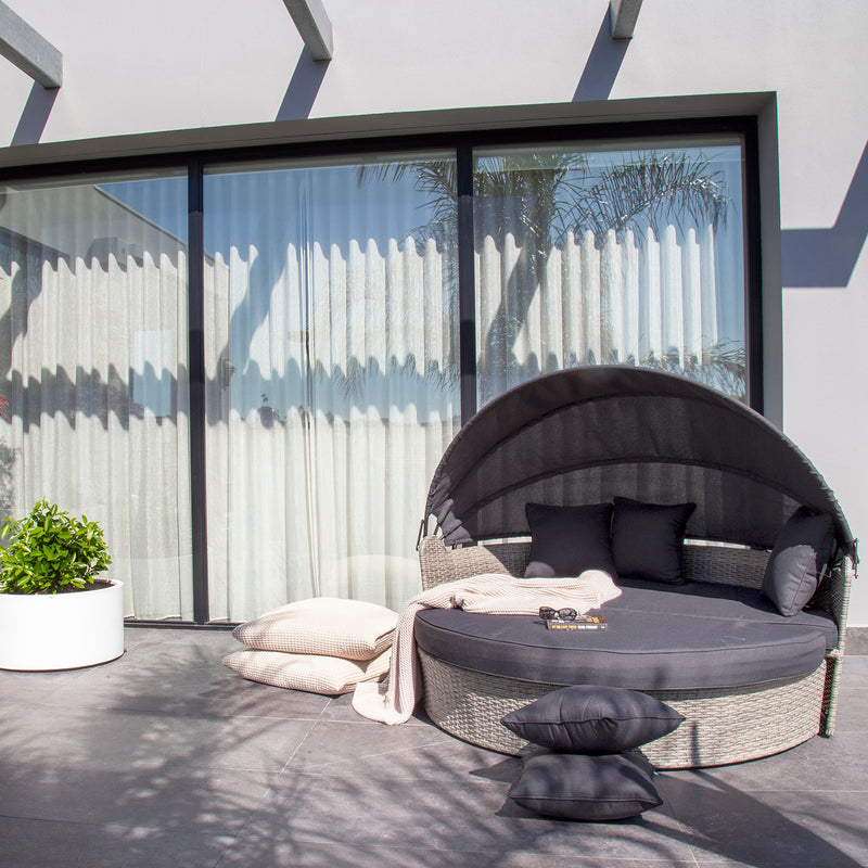 Excalibur Swivel Bed & Canopy