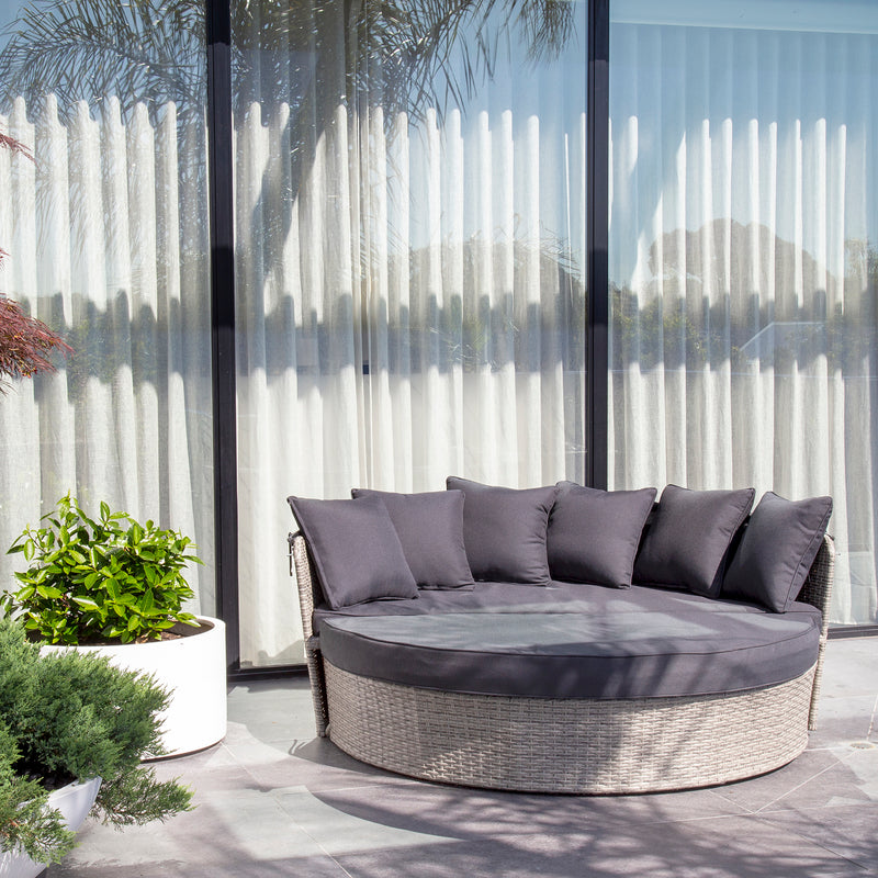 Excalibur Swivel Bed & Canopy
