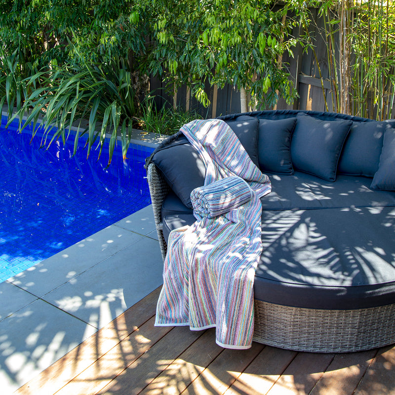 Excalibur Swivel Bed & Canopy