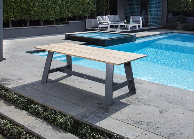 Excalibur St. Tropez Outdoor Dining Table
