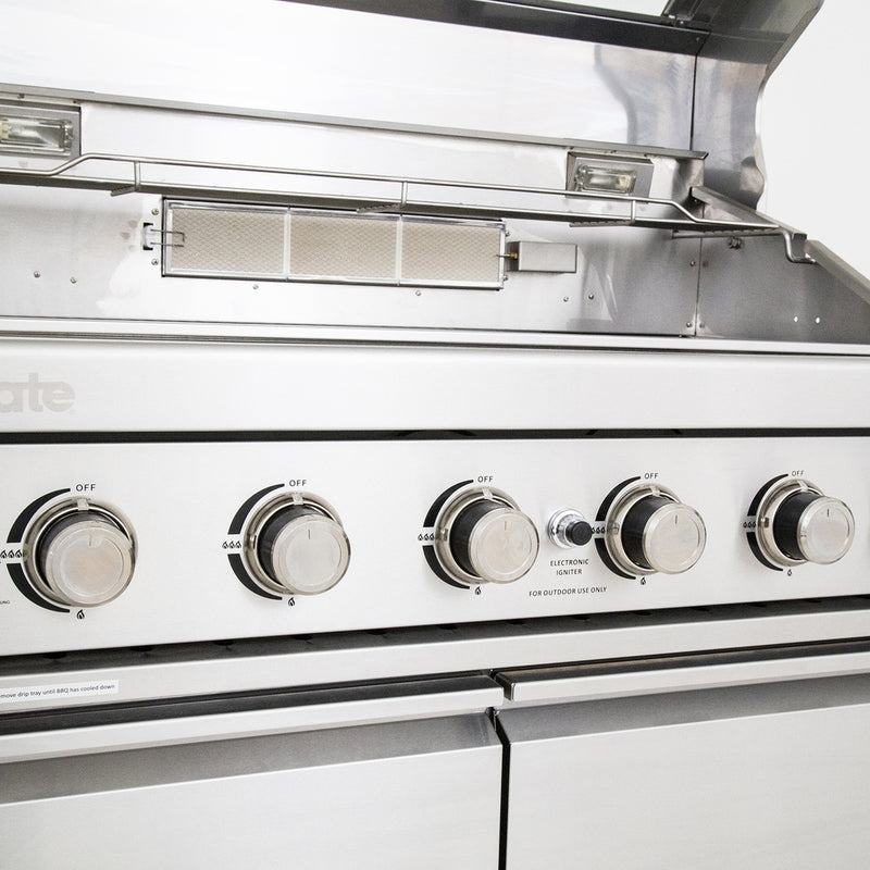 Gasmate Platinum III 6-Burner BBQ Kitchen 2
