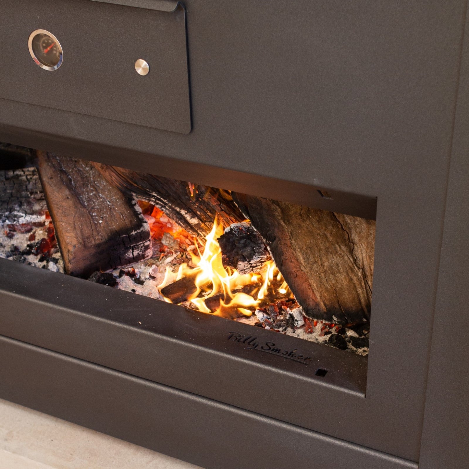 Billy Smoker Chef In-Built Open Fire Cooker