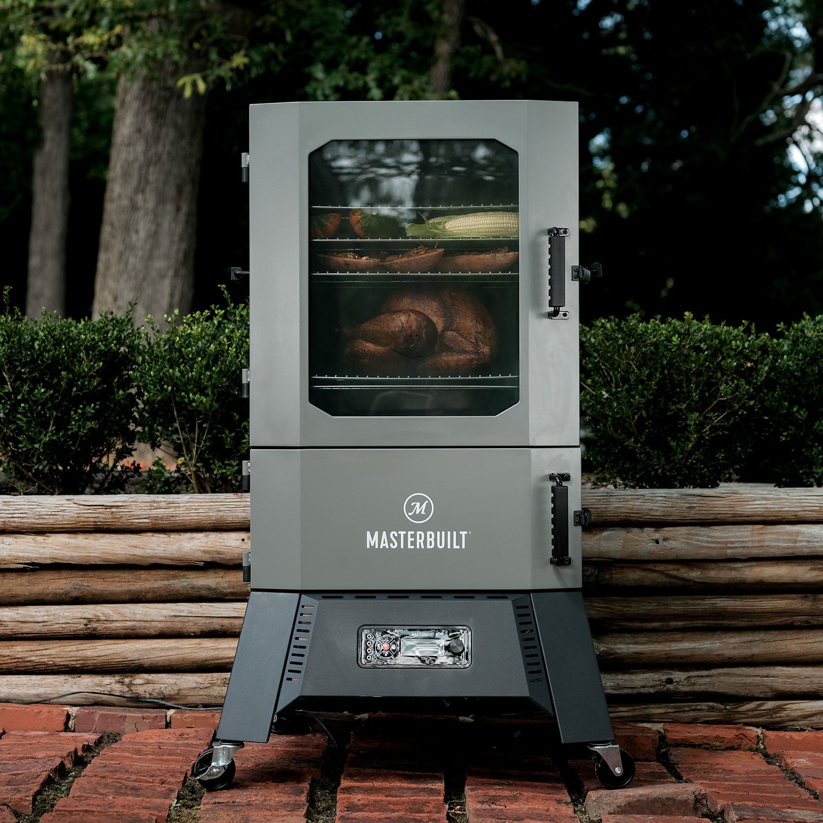 Masterbuilt 40" Digital Charcoal Smoker